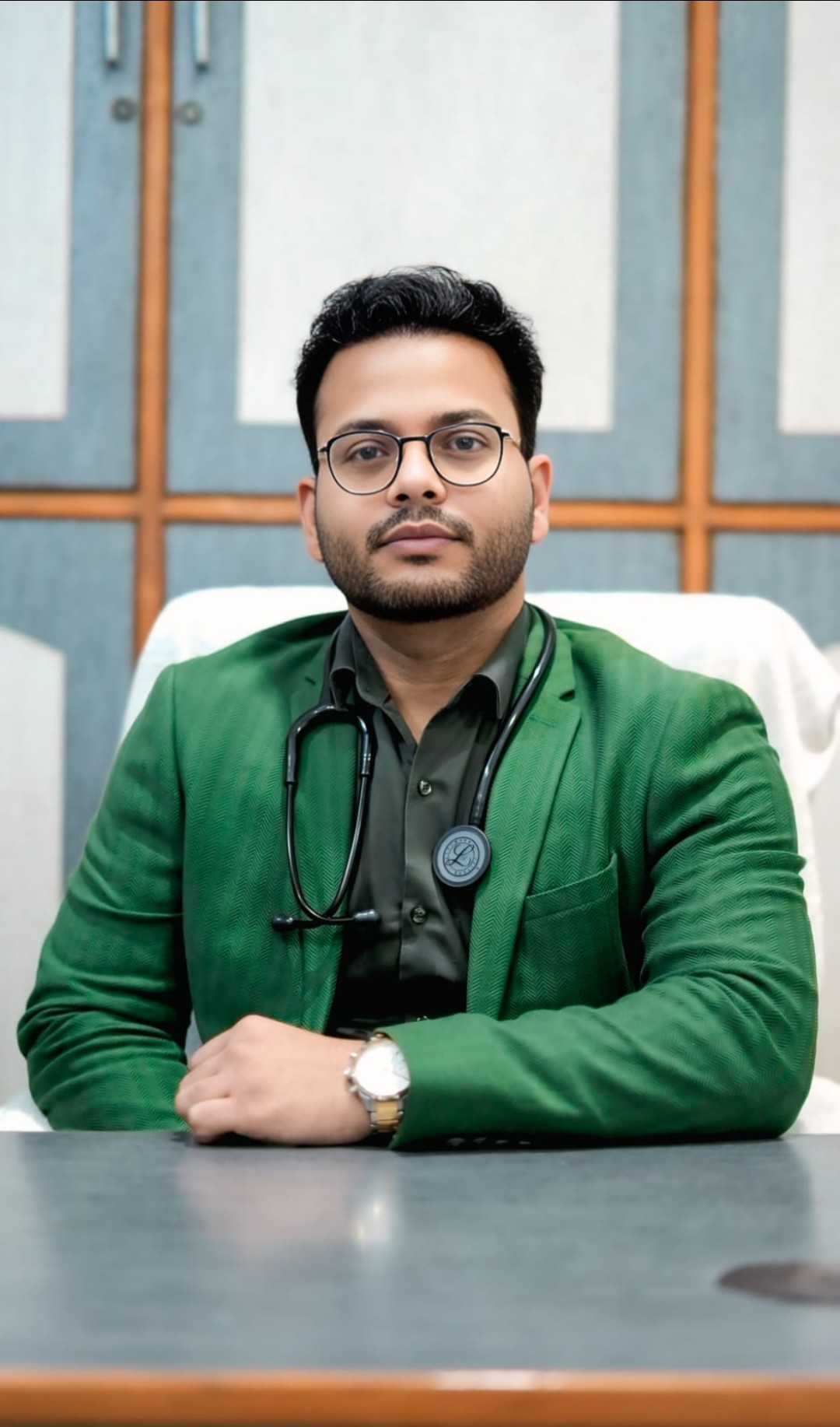 Dr. Aanand Gupta